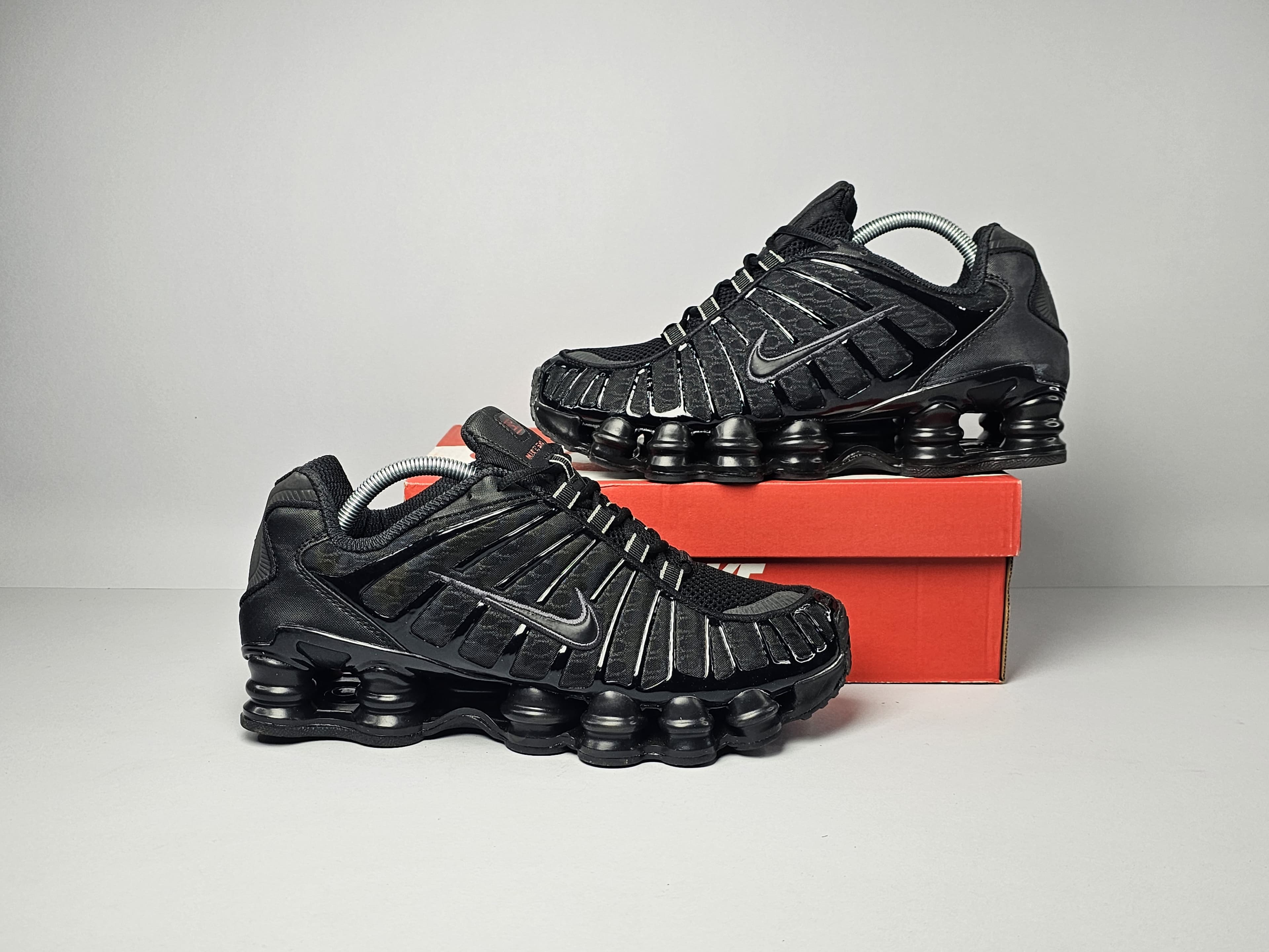 Nike shox TL