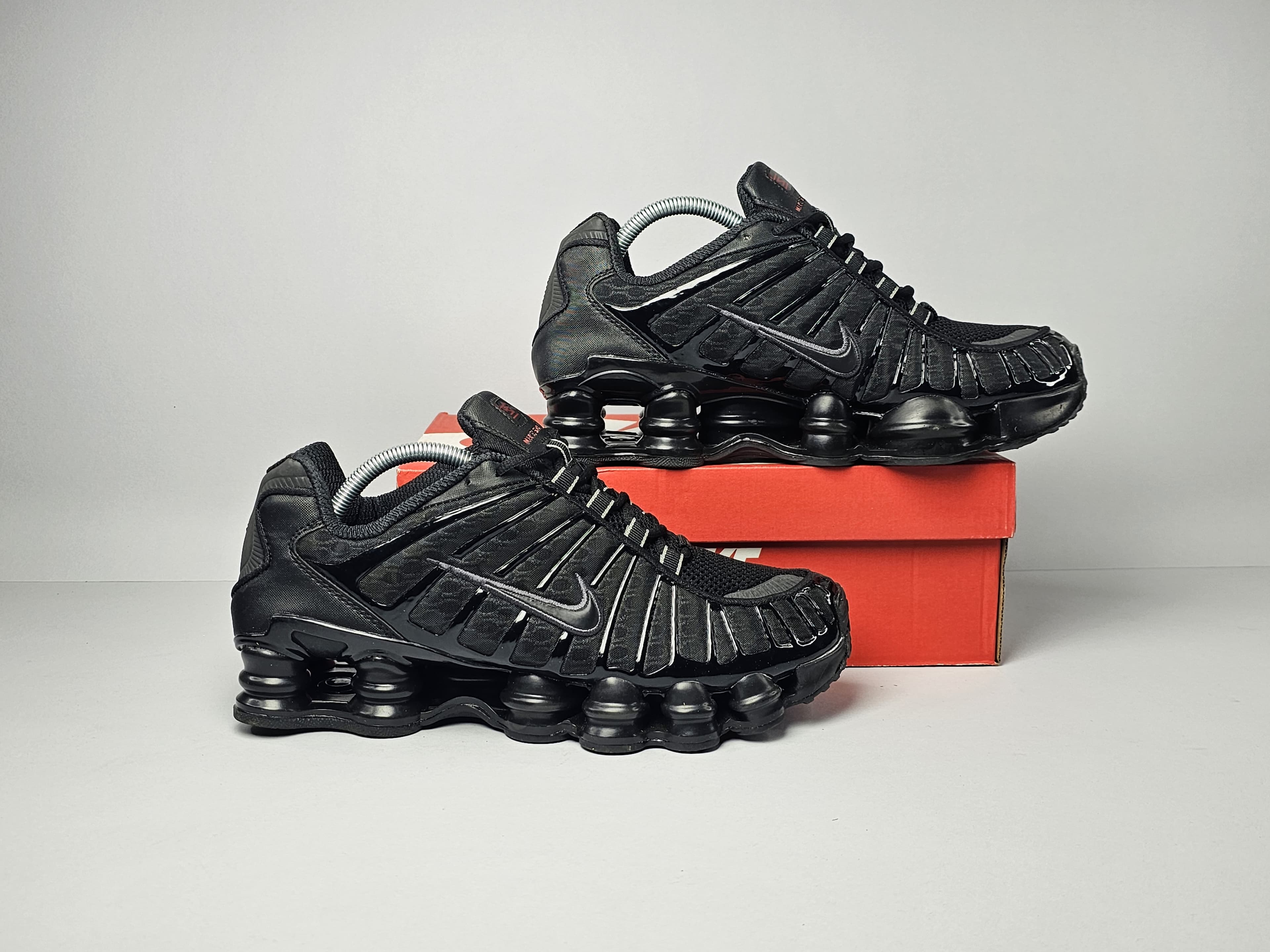 Nike shox TL