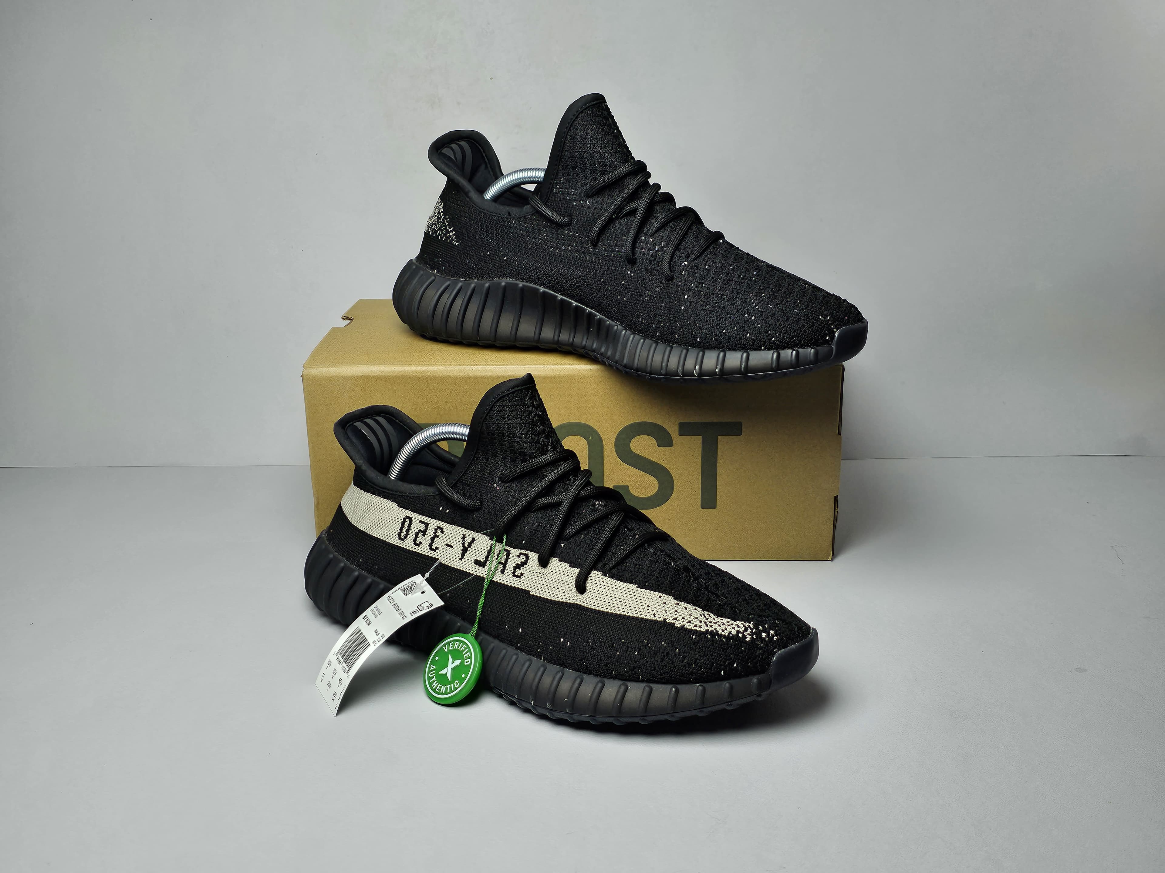 Adidas Yeezy 350 boost 2