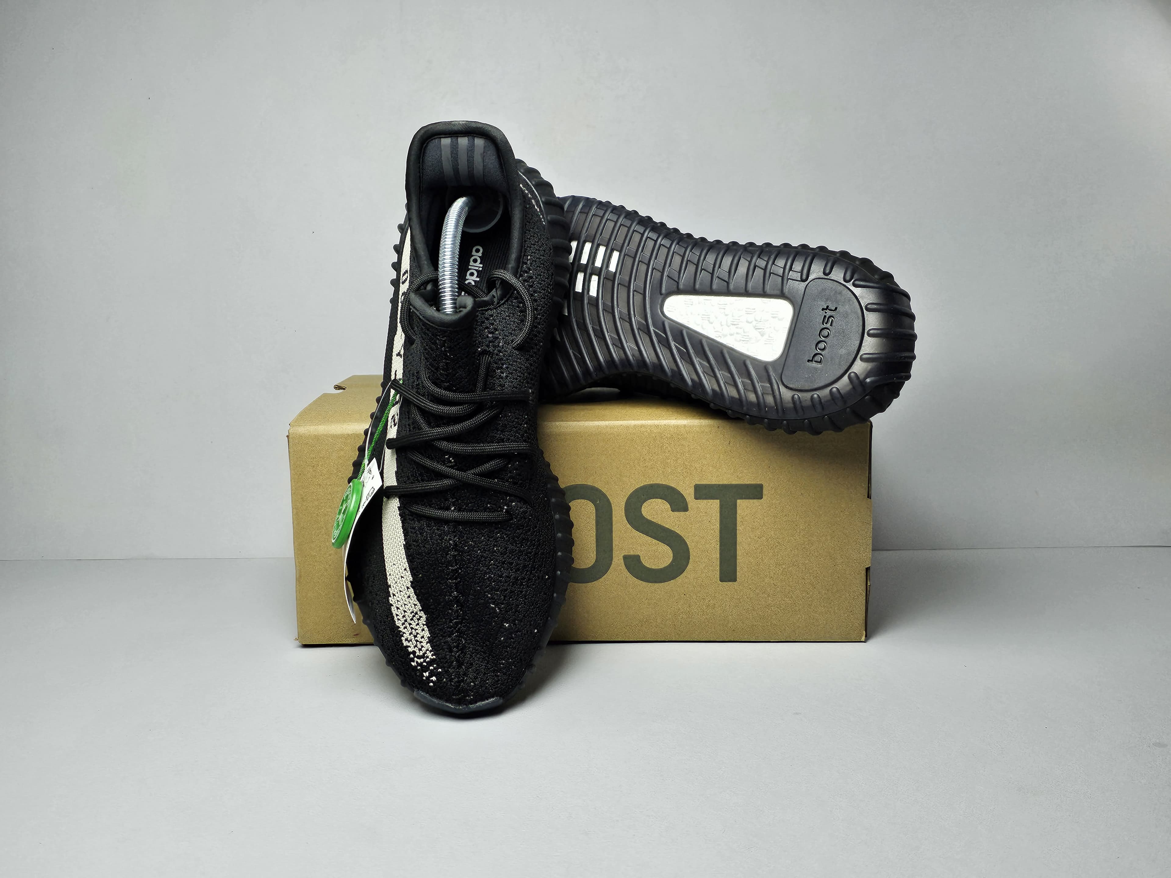 Adidas Yeezy 350 boost 3