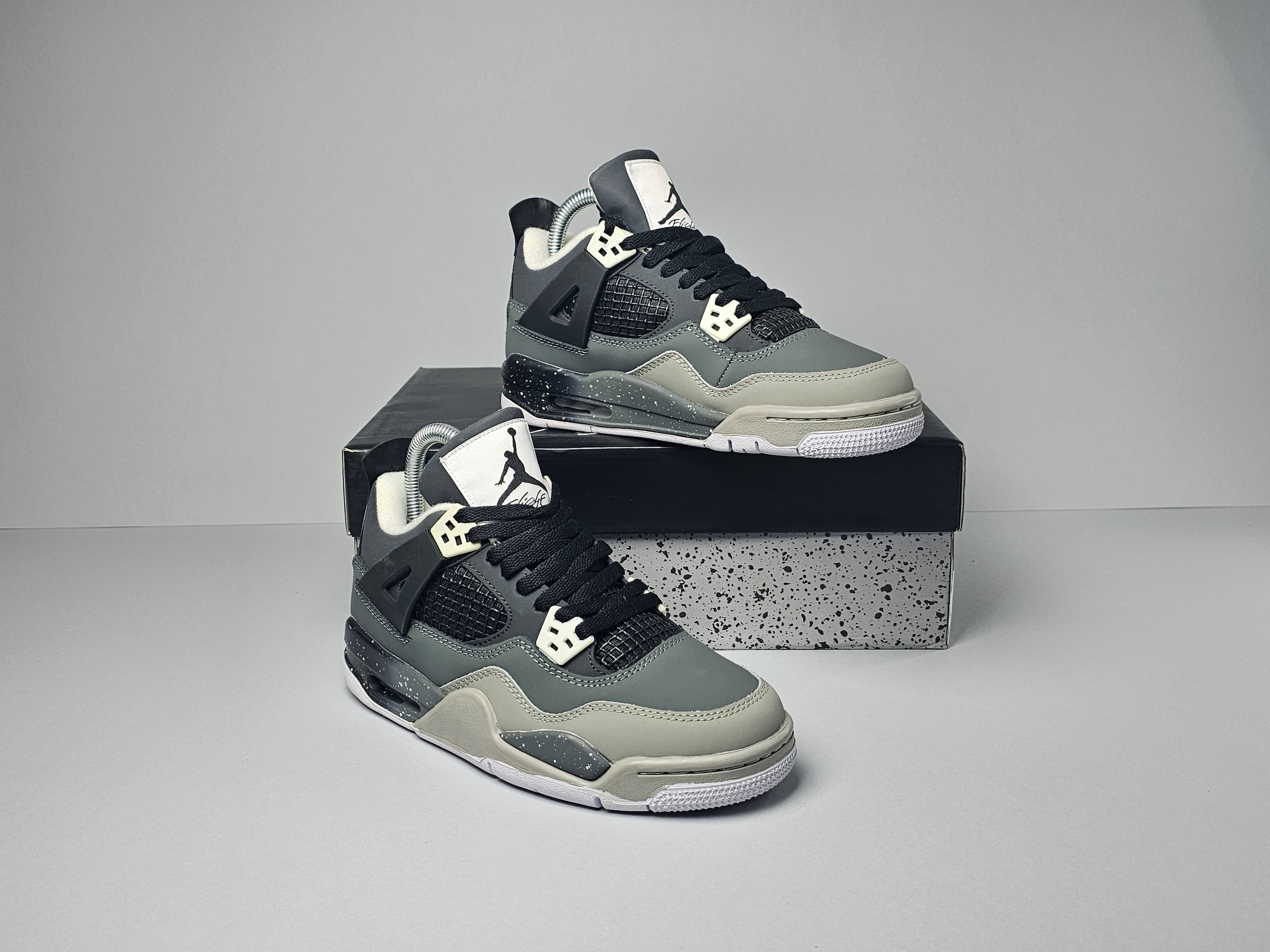 Air jordan 4 retro 2