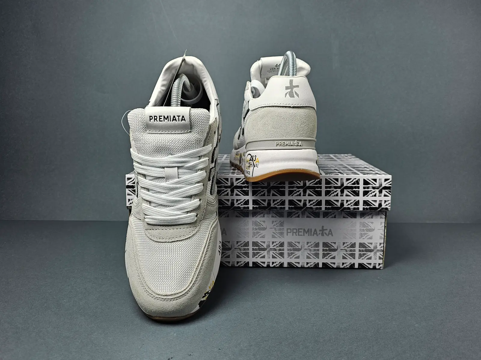 Premiata 4