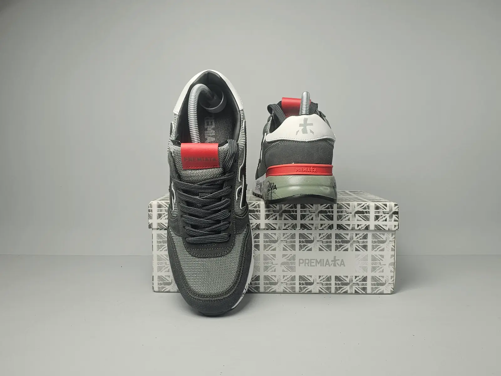 Premiata 4