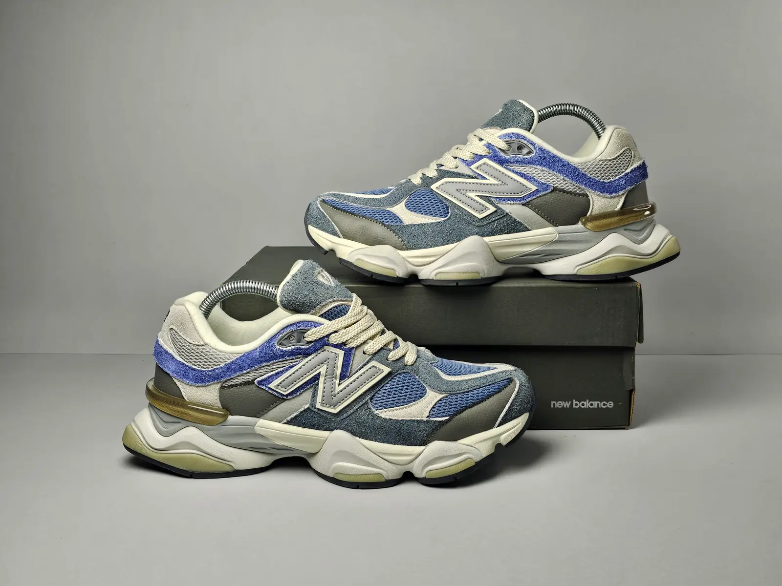 New Balance 9060
