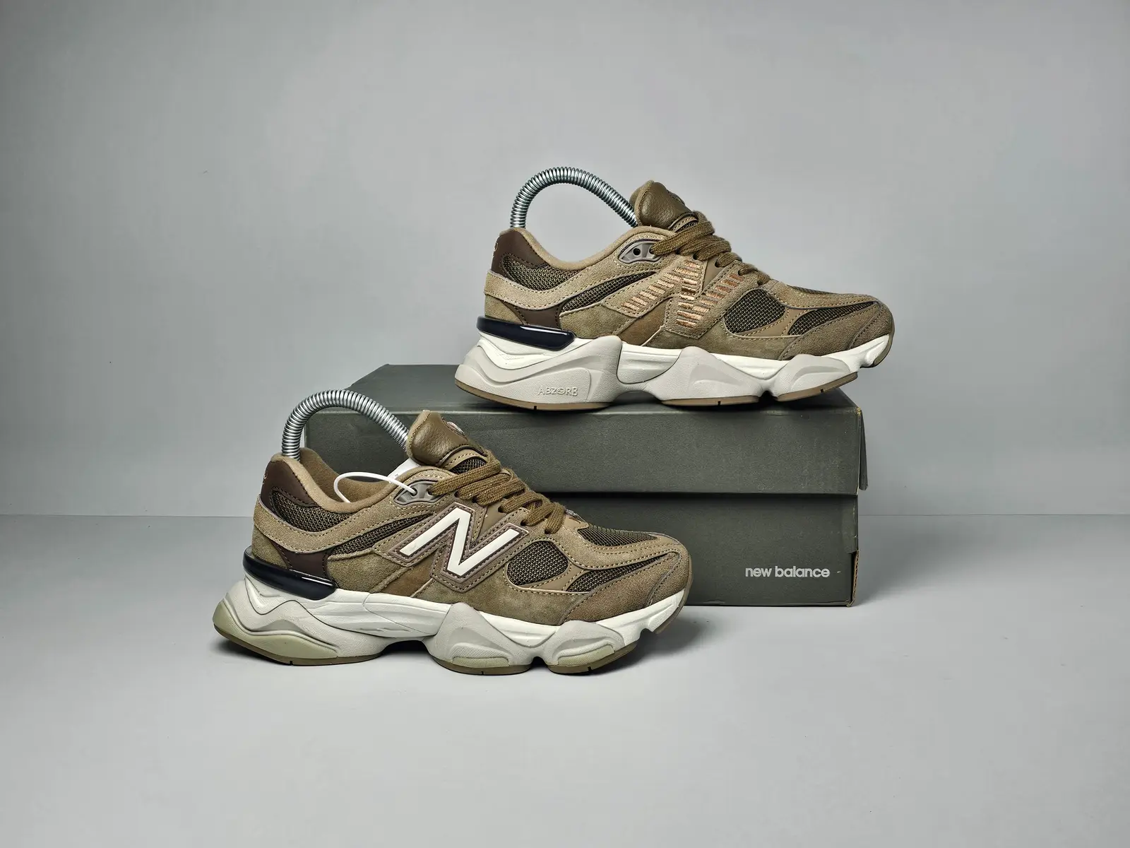 New Balance 9060
