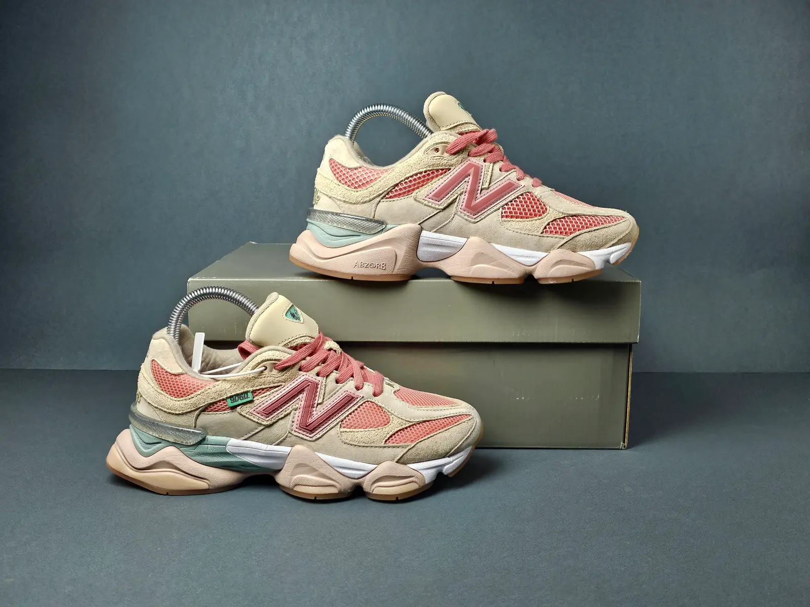 New Balance 9060