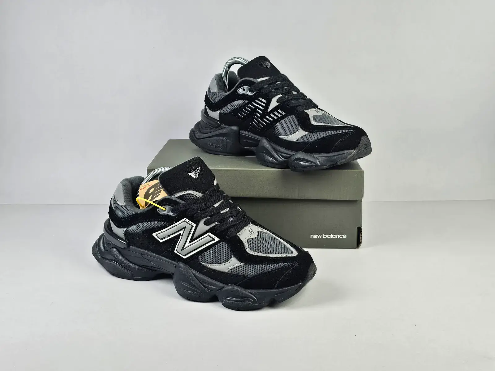 New Balance 2