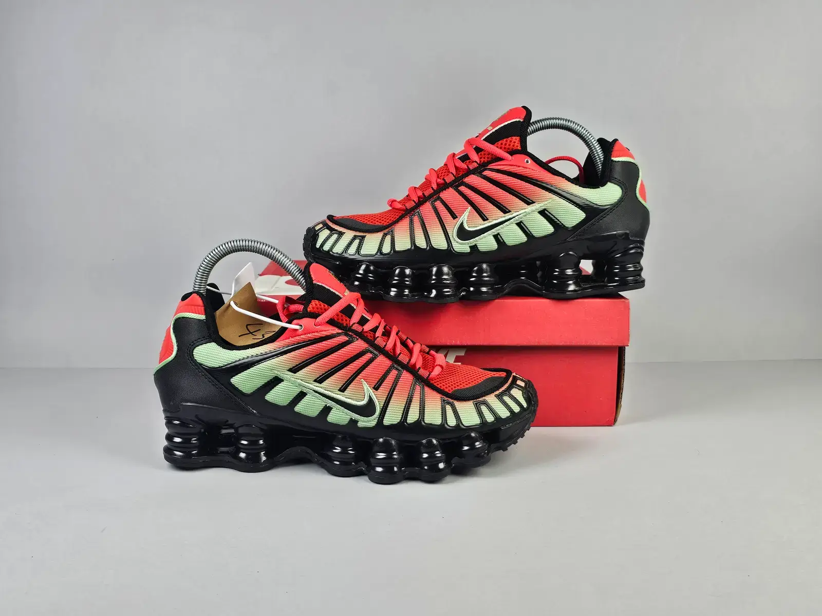 Shox