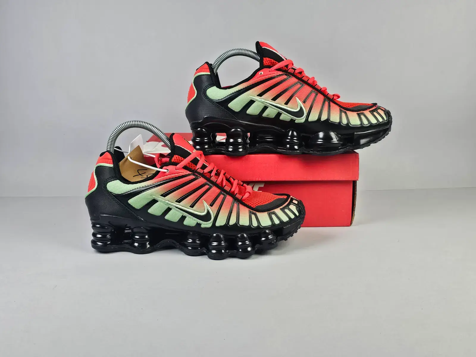 Shox