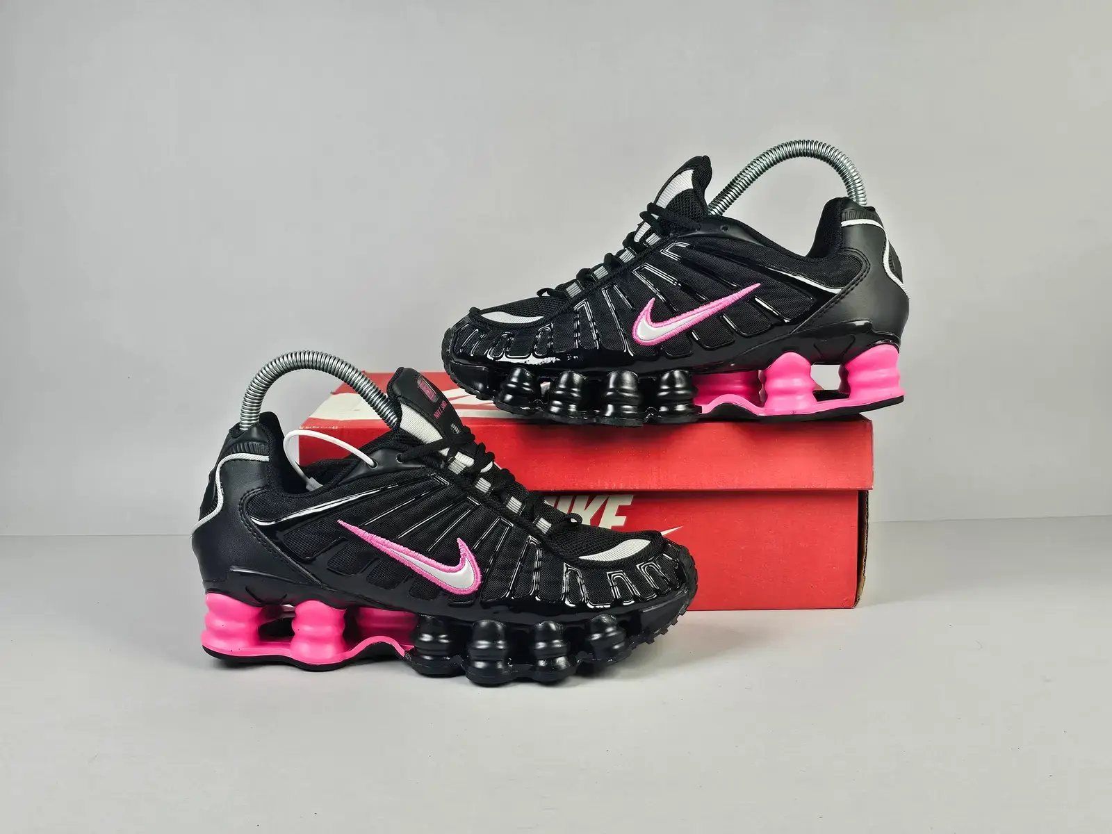 Shox