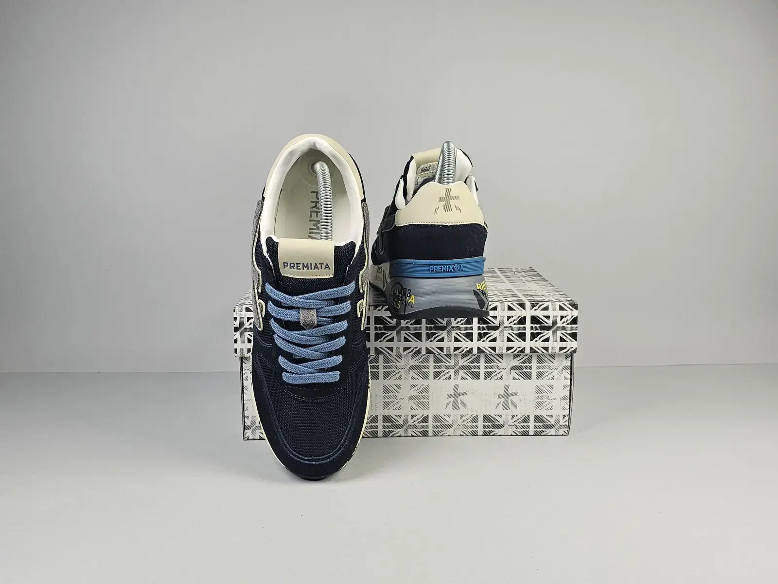 Premiata 4